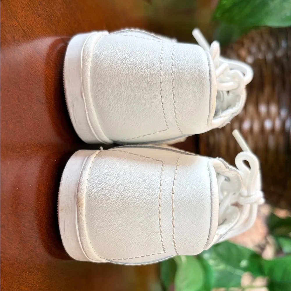 Angel White Kids Lace-Up Oxford Shoes - Picture 5 of 6